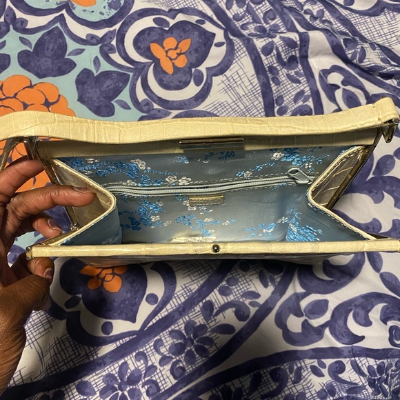 Maxx New York - crème handbag - Picture 2 of 3